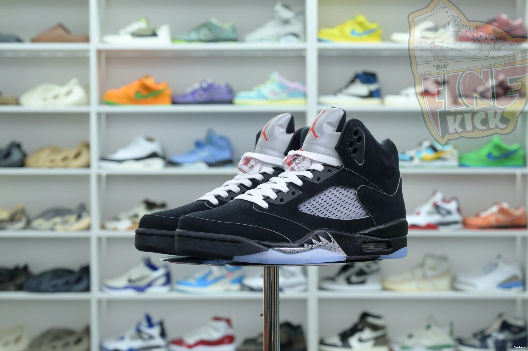 Air Jordan REIMAGINED” Jordan METALLIC 5“BLACK 0130